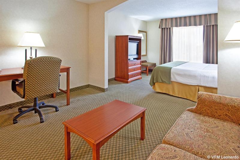 Holiday Inn Express Hotel & Suites Elkhart-South Bagian luar foto
